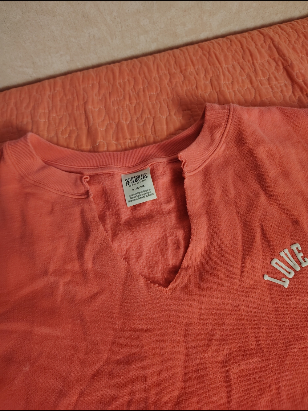 PINK Victoria's Secret Coral Short-Sleeve Crew with 'LOVE PINK' Logo - Picture 5 of 13
